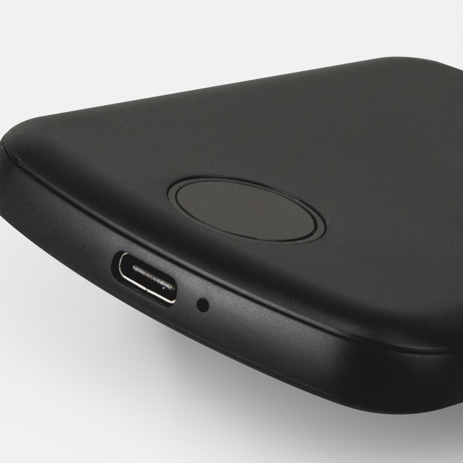 INGENIO MagSnap Wireless Charging Power Bank — view 4 of 4